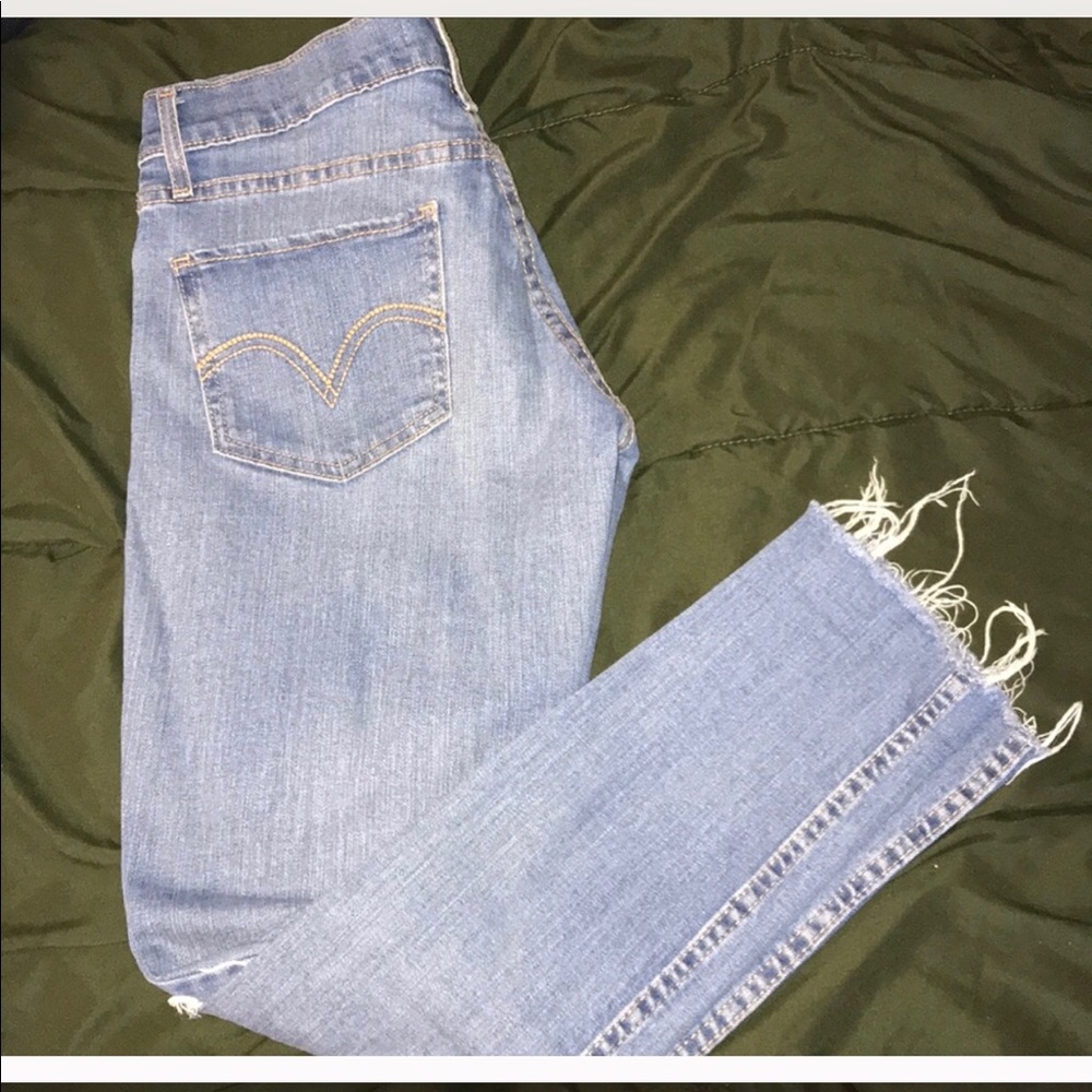 levi cut off jeans
